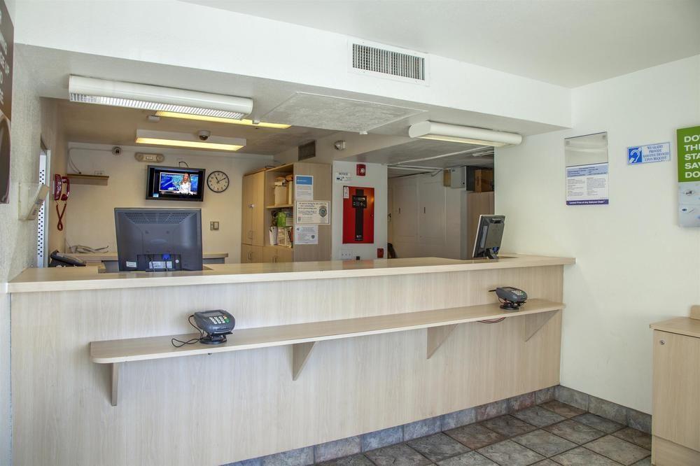 Motel 6 Mesa North Eksteriør bilde