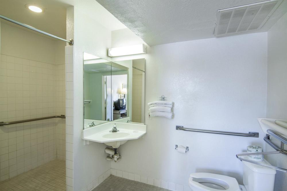 Motel 6 Mesa North Eksteriør bilde