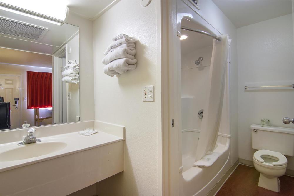Motel 6 Mesa North Eksteriør bilde