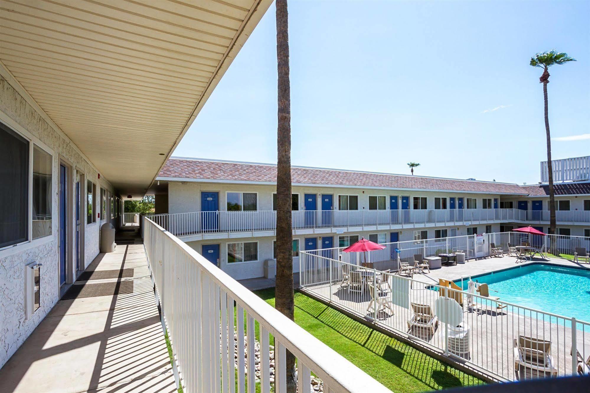Motel 6 Mesa North Eksteriør bilde