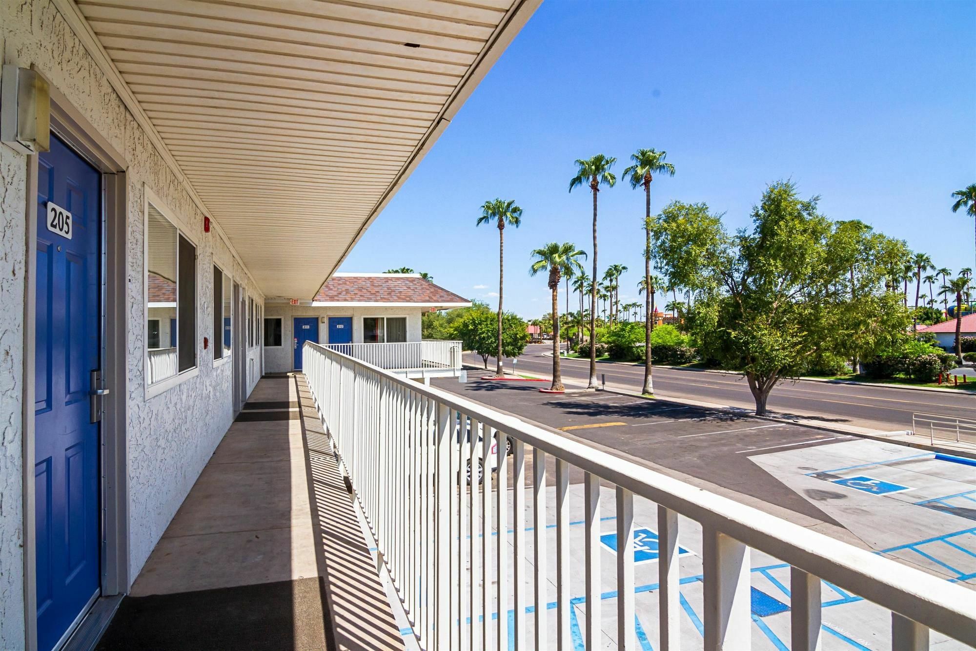 Motel 6 Mesa North Eksteriør bilde